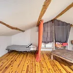 Maison Charmante A Avec Jardin Prive. Holiday home *