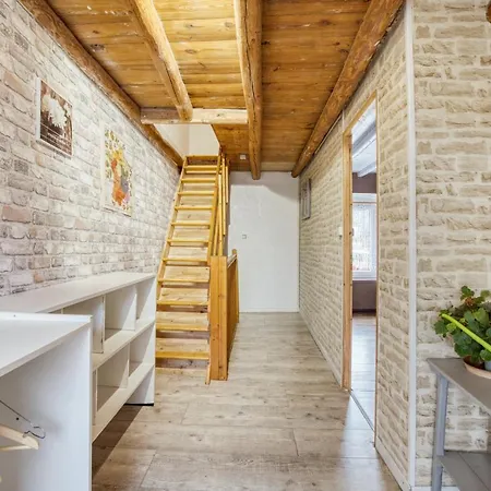 Maison Charmante A Avec Jardin Prive.