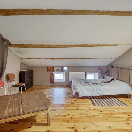 Holiday home Maison Charmante A Avec Jardin Prive.